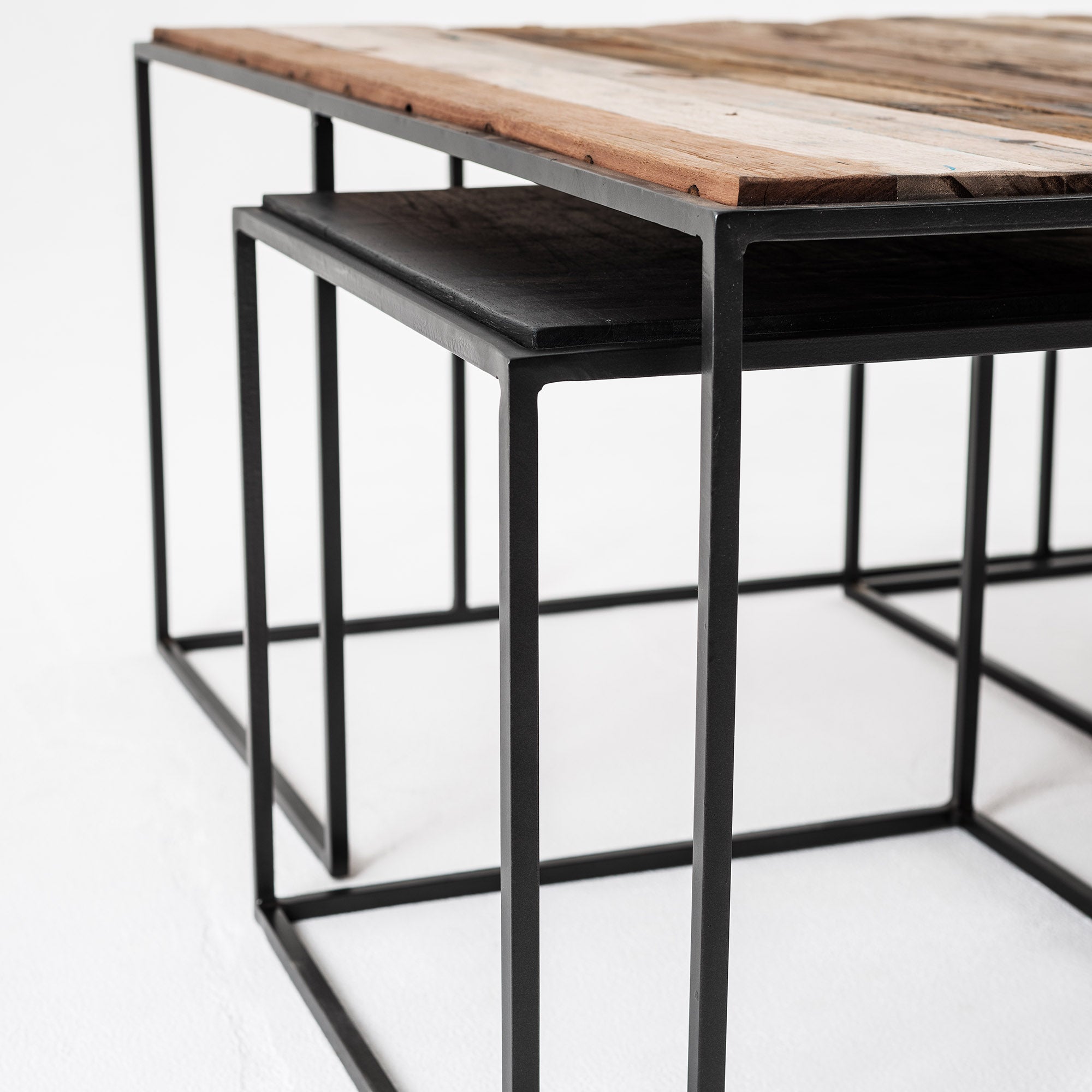 Rustika Nesting Coffee Table Set 39"