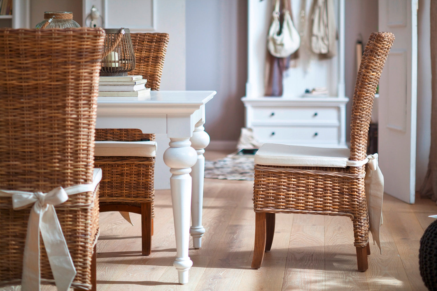 Provence Dining Table 94" - White